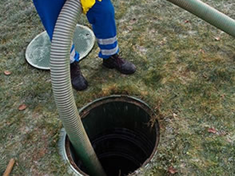 Desentupidora na rua Carolina Soares Desentupidora na rua Carolina Soares